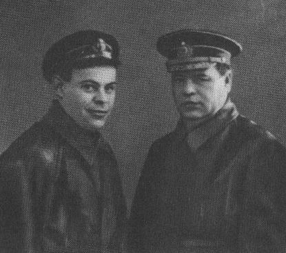 Маслов И.В. первый слева